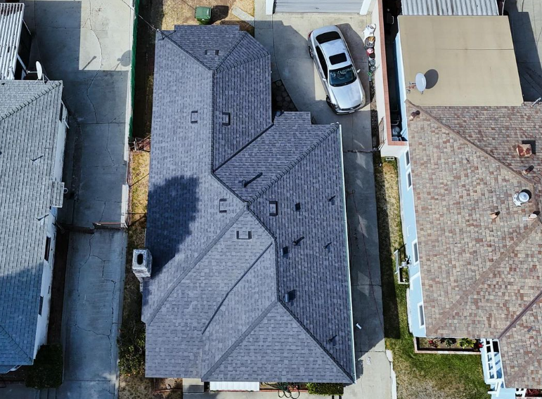 an image that represents residential roof repair in los angeles