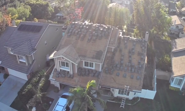 an image that represents residential roof repair in los angeles
