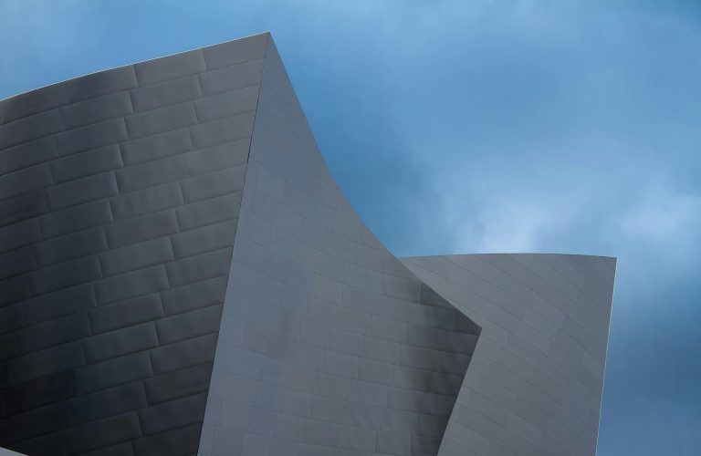 karla-villaizan-gP4PO8_lL9Y-unsplash iconic roofing in los angeles walt disney conceret hall